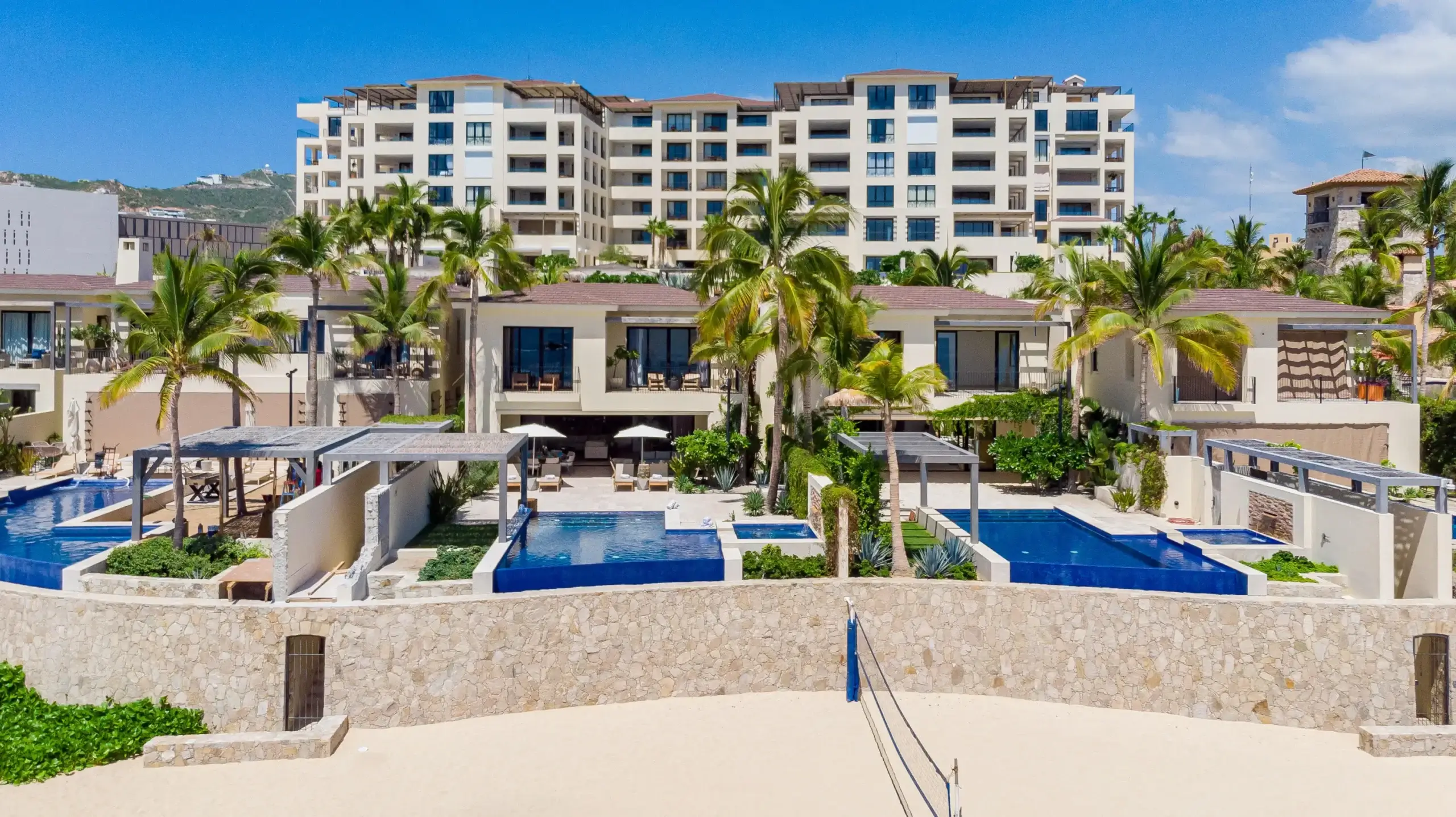Real Estate in Hacienda Cabo 