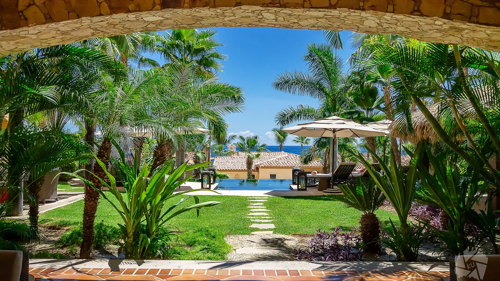 Luxury Real Estate in Hacienda cabo